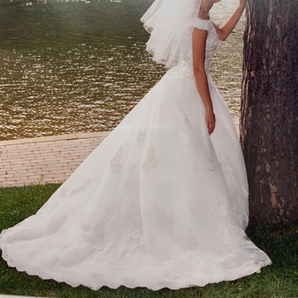 David’s Bridal Size 4 Wedding Dress 🥰